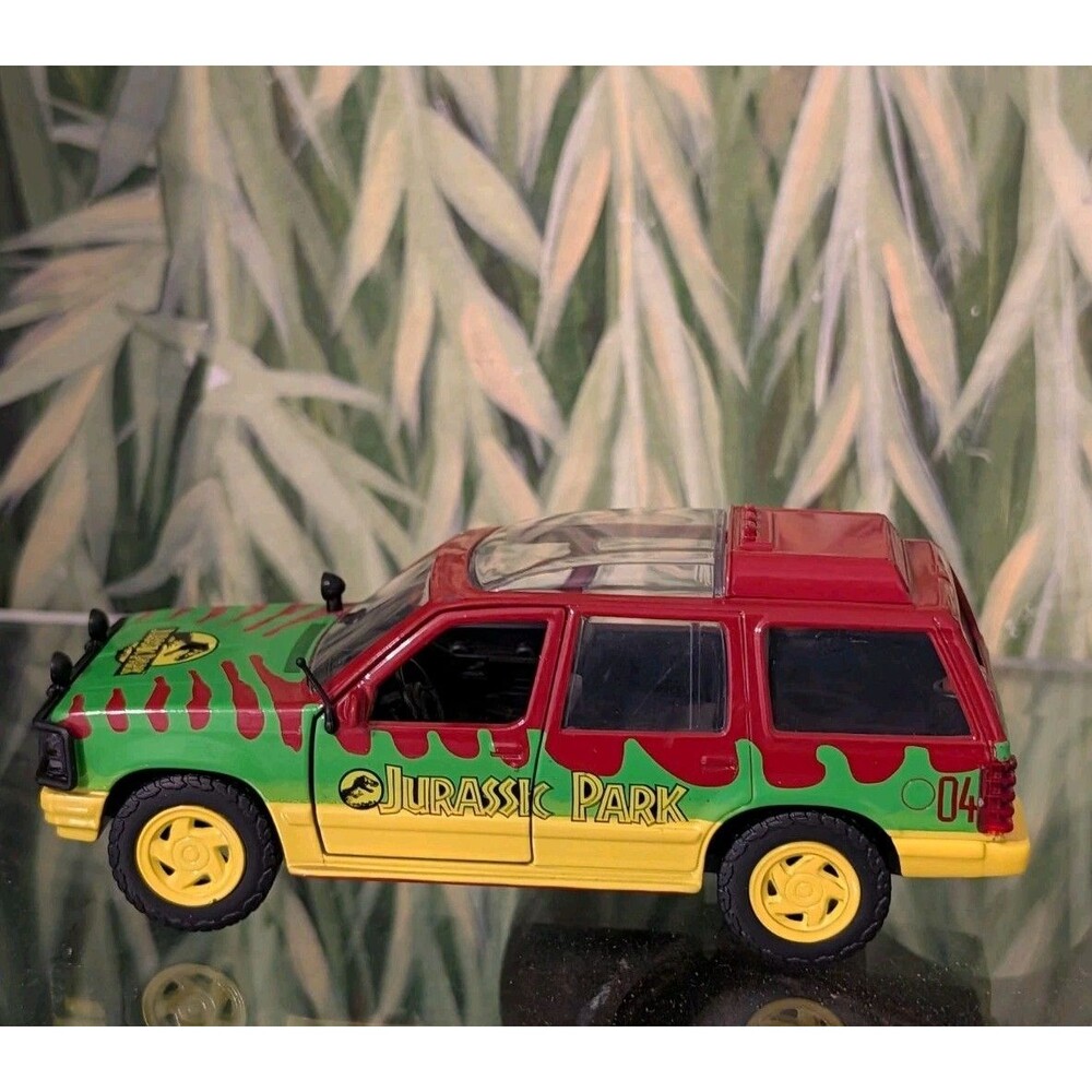 Jurassic Park Jada Toys '93 Ford Explorer 1:32 Scale
